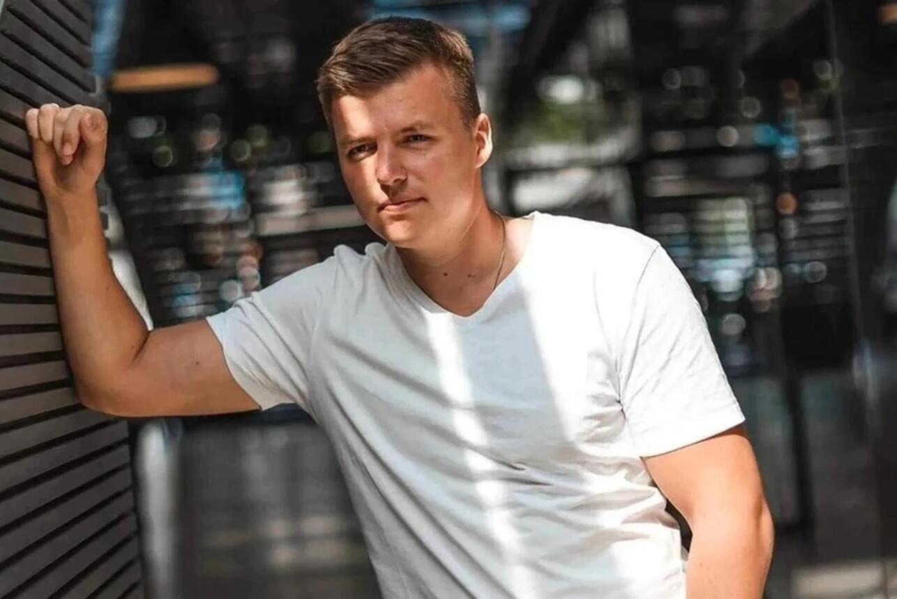 РђСЂС&sbquo;Р&micro;РјР&deg; Р&sect;Р&micro;РєР&deg;Р&raquo;РёРЅР&deg; РїРѕСЃР&deg;РґРёР&raquo;Рё РЅР&deg; 7 Р&raquo;Р&micro;С&sbquo; Р&middot;Р&deg; РІС&lsaquo;РІРѕРґ РґР&micro;РЅР&micro;Рі РІ РћРђР&shy;: Р&plusmn;СЂР&deg;С&sbquo; СЂС&lsaquo;РґР&deg;Р&micro;С&sbquo;, Р&deg;РґРІРѕРєР&deg;С&sbquo; РіРѕРІРѕСЂРёС&sbquo; РїСЂРѕ РѕС&sbquo;СЃСЂРѕС&Dagger;РєСѓ