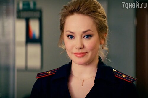 Орыс порносы: Бір жігіттің ересек көршісі бар