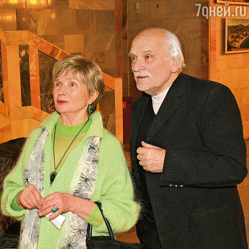 На этом все и закончилось. Я не расспрашивала, с кем он был, где. Зачем? Творческий вечер Александра Белинского «На девятом десятке»
