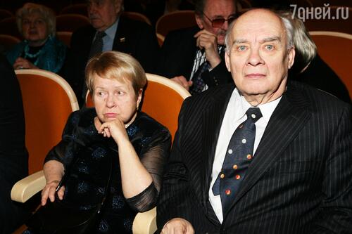 Александра Пахмутова и Николай Добронравов