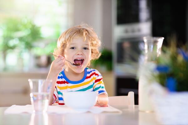 Здоровый завтрак для хорошего настроения детей