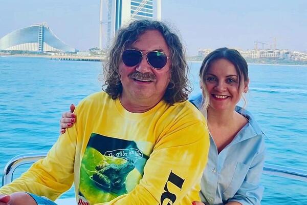 Пугачева с косичками и здоровый Моисеев: Николаев показал видео со свадьбы