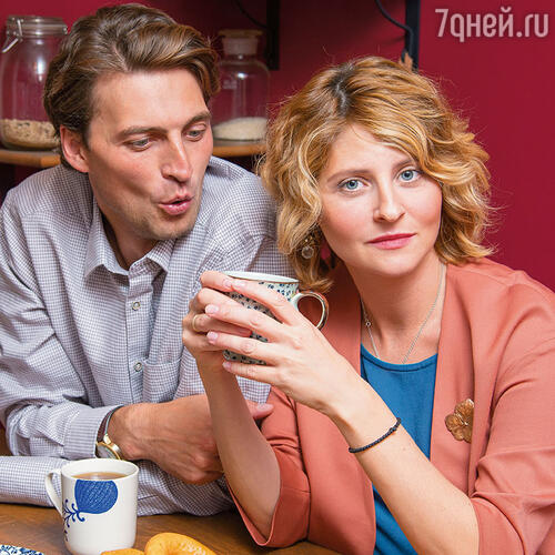Полгода ругались, до развода чуть не дошло — даже разъехались. Потом встретились, обнялись, извинились друг перед другом и вот уже шестнадцать лет счастливы