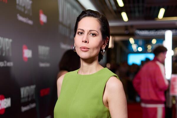 Звездный десант на премьере триллера «Хирург»: Ахмедова, Верник, Тройник и другие оценили новый сериал