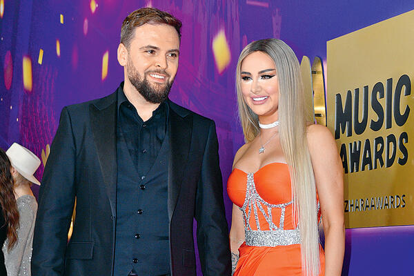 8 марта близко: самые яркие подарки звезд