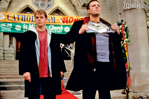 В фильме «Догма» вместе с лучшим другом Беном Эффлеком. 1999 г.
