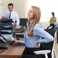 Спина скажет спасибо: 3 простые привычки для уменьшения боли и напряжения в мышцах