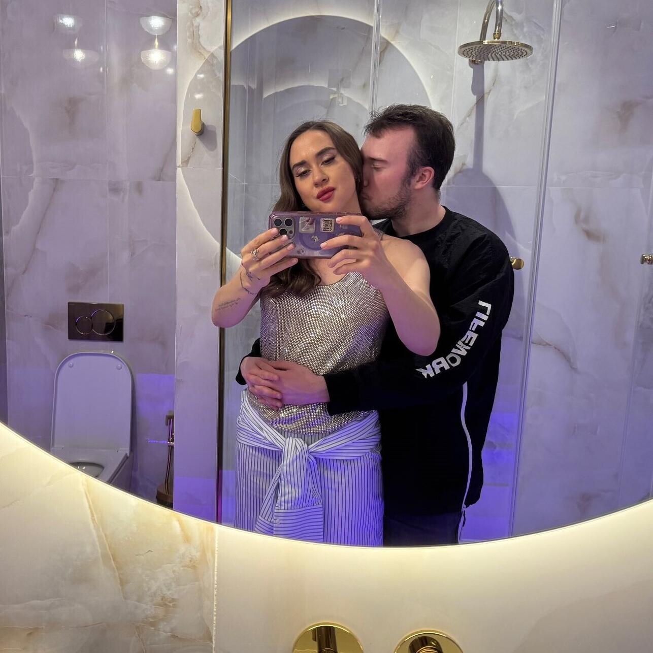 Р”РѕС‡СЊ РЈСЃРїРµРЅСЃРєРѕР№ СЃ Р±РѕР№С„СЂРµРЅРґРѕРј