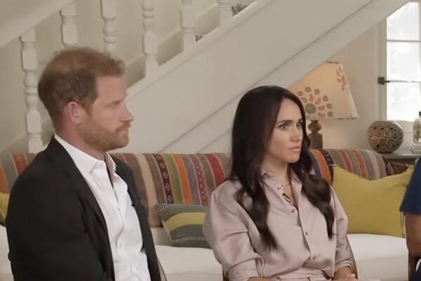 С ними невозможно работать: от Меган и Гарри ушел их самый ценный работник  