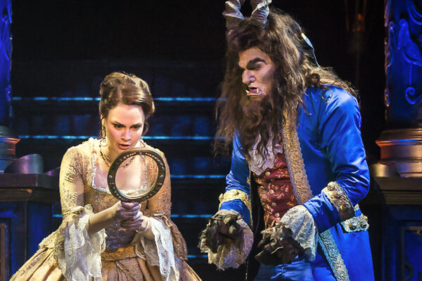 Разыгрываем билеты на яркий мюзикл «Красавица и Чудовище»