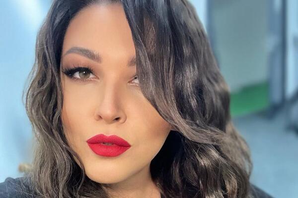 «Ослепила красотой!» Как выглядит Дубцова после пластической операции