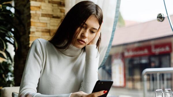 Вечные жертвы, манипуляторы, пессимисты: 5 типов людей, которым не стоит сочувствовать