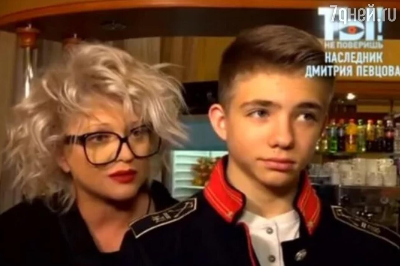 Дмитрий певцов и Ольга Дроздова с сыном Елисеем