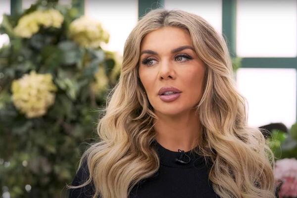 Анна Седокова запретила своему ребенку общаться с сыном Яниса Тиммы