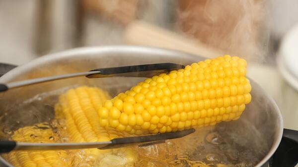 Как правильно варить кукурузу: пошаговая инструкция