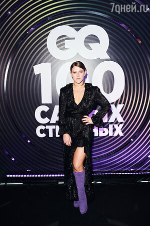 Варвара Шмыкова на вечеринке GQ