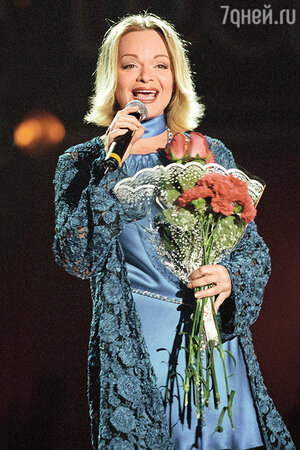 Лариса Долина 