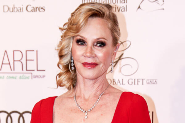 Мелани Гриффит рассказала о своих косметических операциях