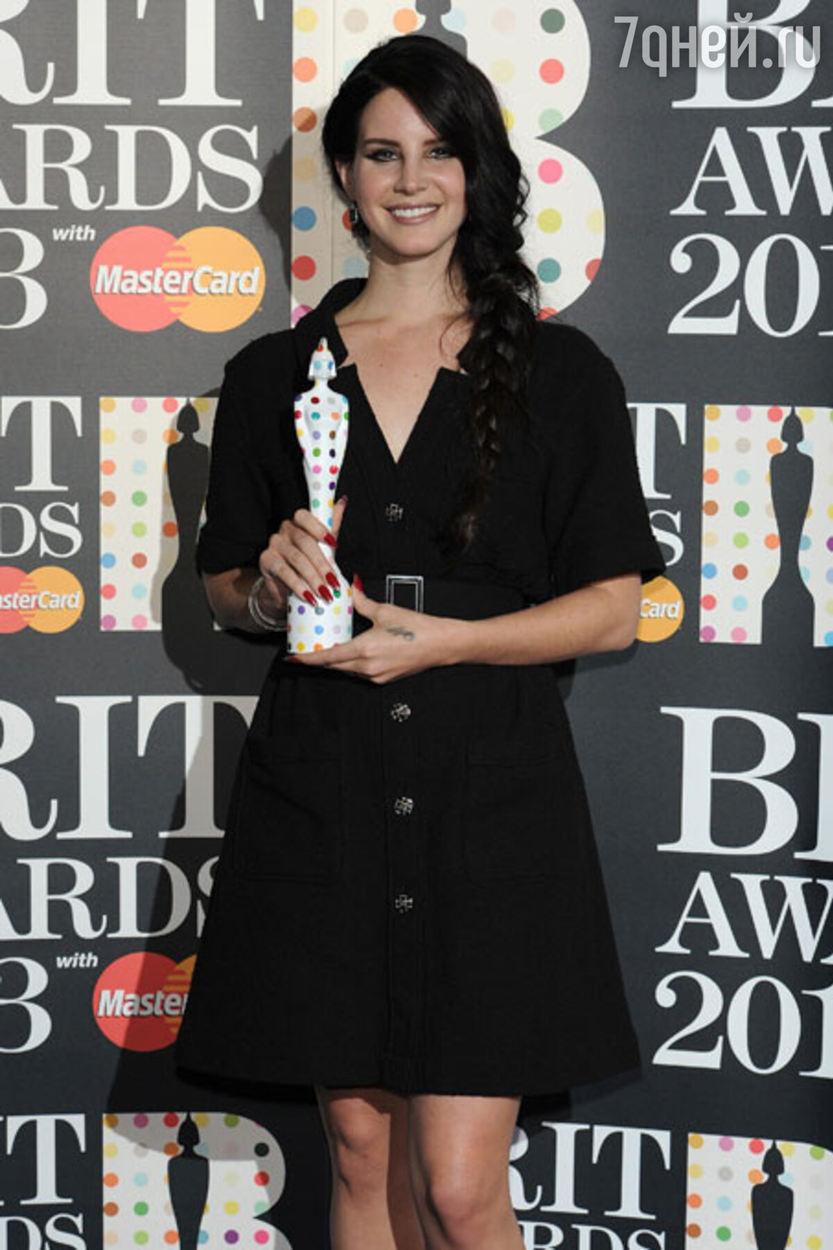 Лана Дель Рей показала любовь на «Brit Awards» - 7Дней.ру