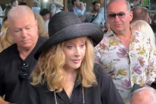 Пугачева сделала пластику перед поездкой в Юрмалу — вот какую операцию перенесла певица