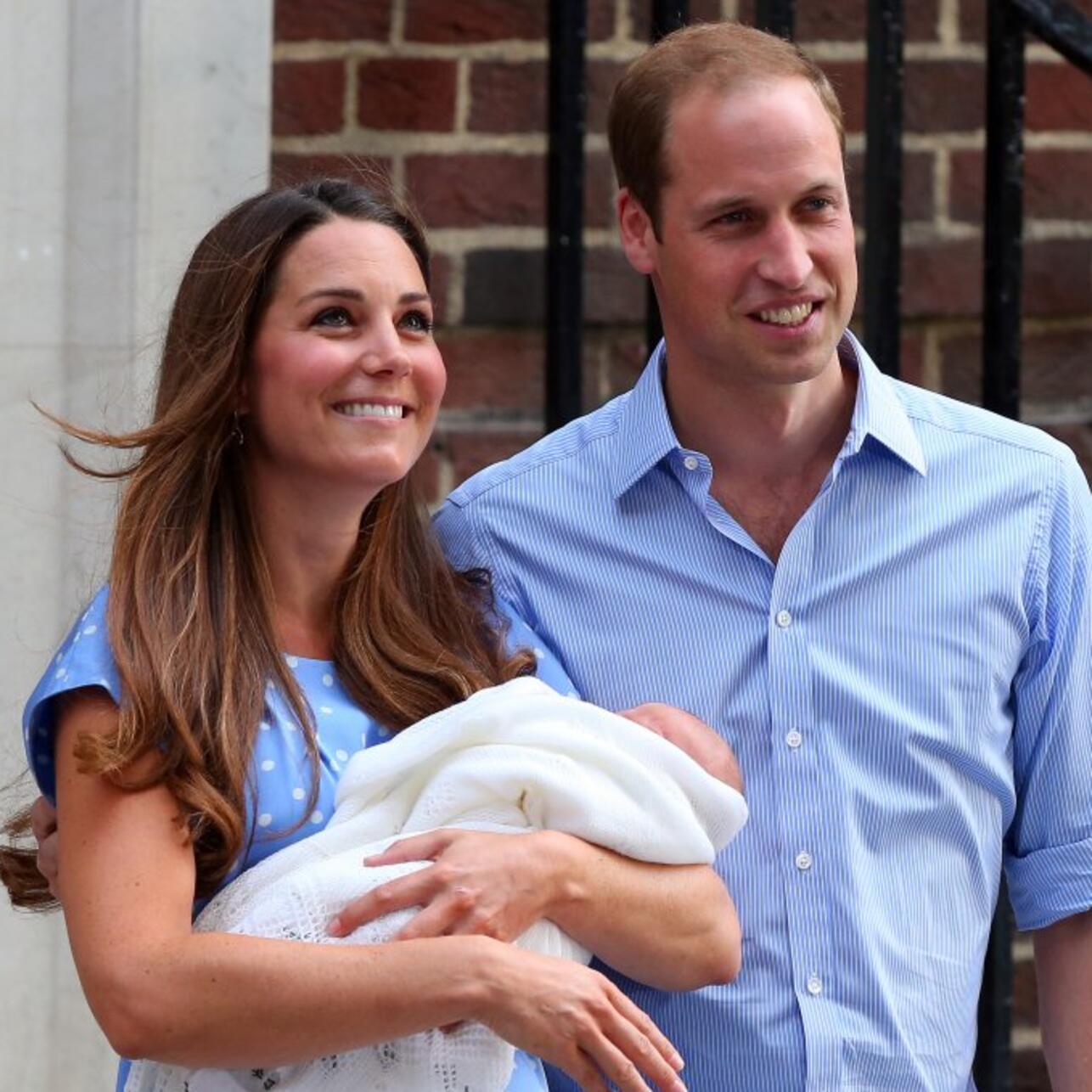 Кейт Миддлтон (Kate Middleton) и Принц Уильям (Prince William) с сыном