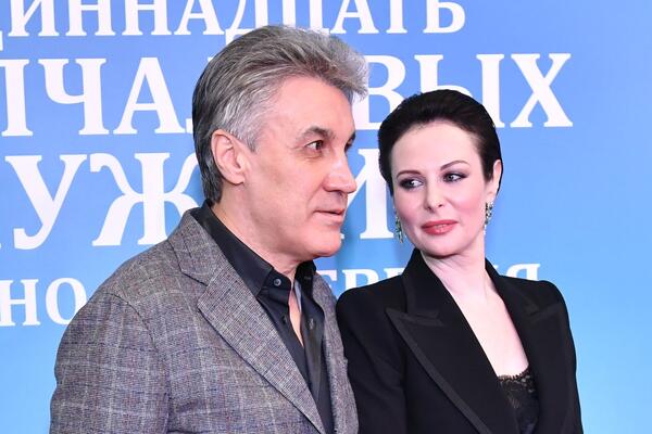 «Его нашла маленькая дочка»: друг Пиманова ужаснул признанием на прощании с телеведущим