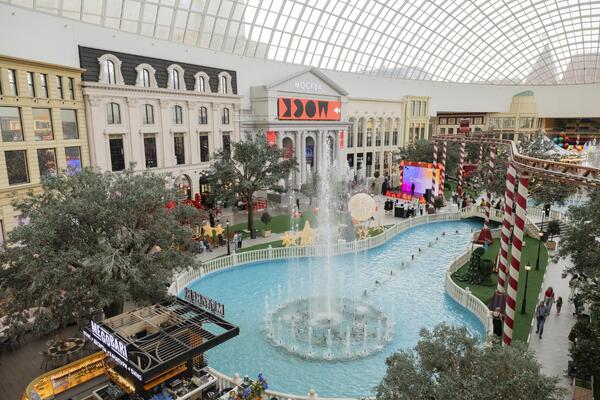 Музыка барабанов и танец дракона: грандиозное закрытие Китайского Нового года в «Острове Мечты»