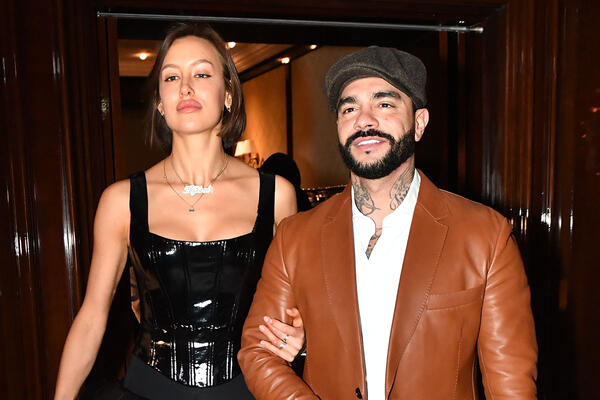 Невеста Тимати борется со своим состоянием: «Отеки и выпадение волос»