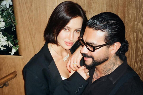 «Раскатала губу»: избранницу Тимати высмеяли из-за роскошного кольца