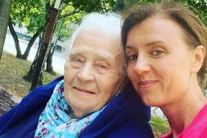 Вот в кого красавица! Алферова показала редкие кадры со своей 101-летней бабушкой