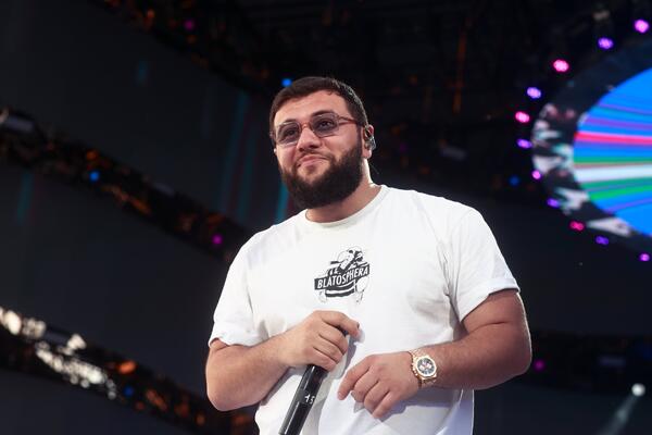 Попавший в жесткое ДТП Navai дал первый комментарий о смерти актрисы из клипа «Девочка-война»
