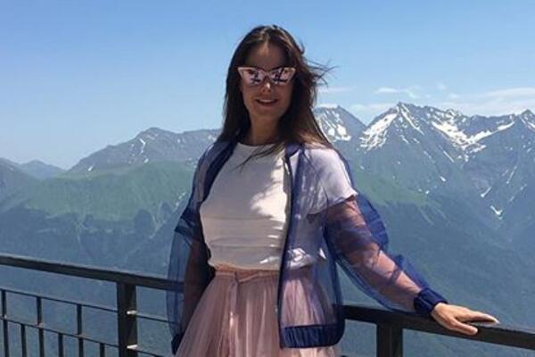 Образ дня: Оксана Фёдорова в OFERA