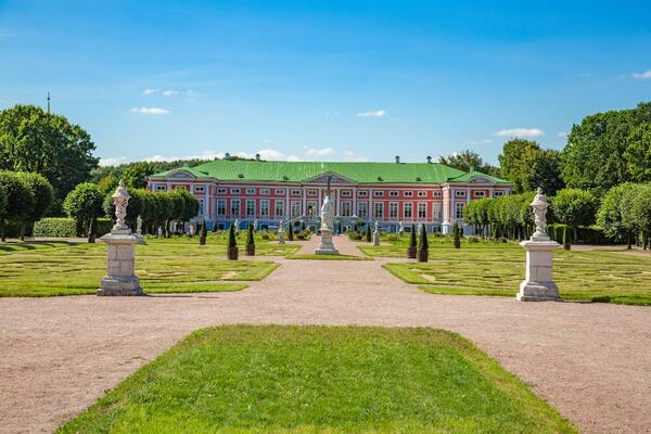 От дворянства до наших дней: самые красивые усадьбы России