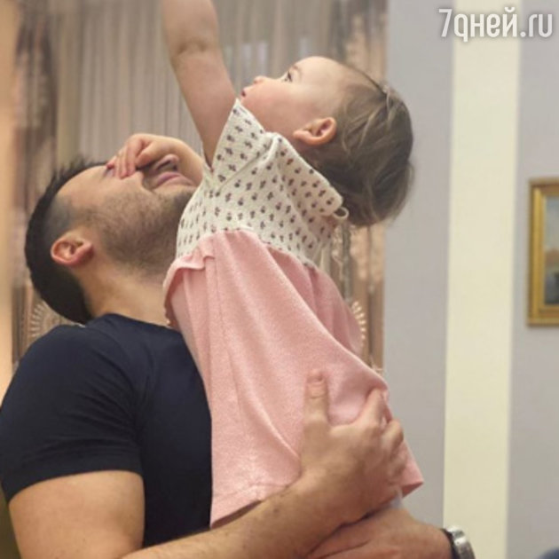 Эмин Агаларов с дочкой Афиной
Эмин Агаларов с дочкой Афиной