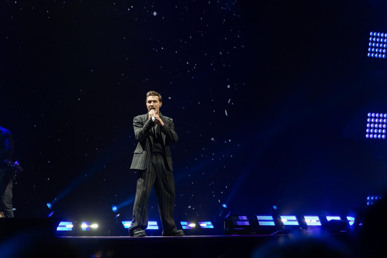 86 Р‘РёР»Р°РЅ Рё Р”СѓР±С†РѕРІР° РІС‹Р±СЂР°Р»Рё РїРѕР»РѕСЃРєСѓ, Р° РџРѕРґРѕР»СЊСЃРєР°СЏ СЃ Р–Р°СЃРјРёРЅ вЂ” РєСЂР°СЃРЅС‹Р№: Р·РІРµР·РґС‹ РЅР° В«Р—РѕР»РѕС‚РѕРј Р“СЂР°РјРјРѕС„РѕРЅРµВ» РІ РџРµС‚РµСЂР±СѓСЂРіРµ