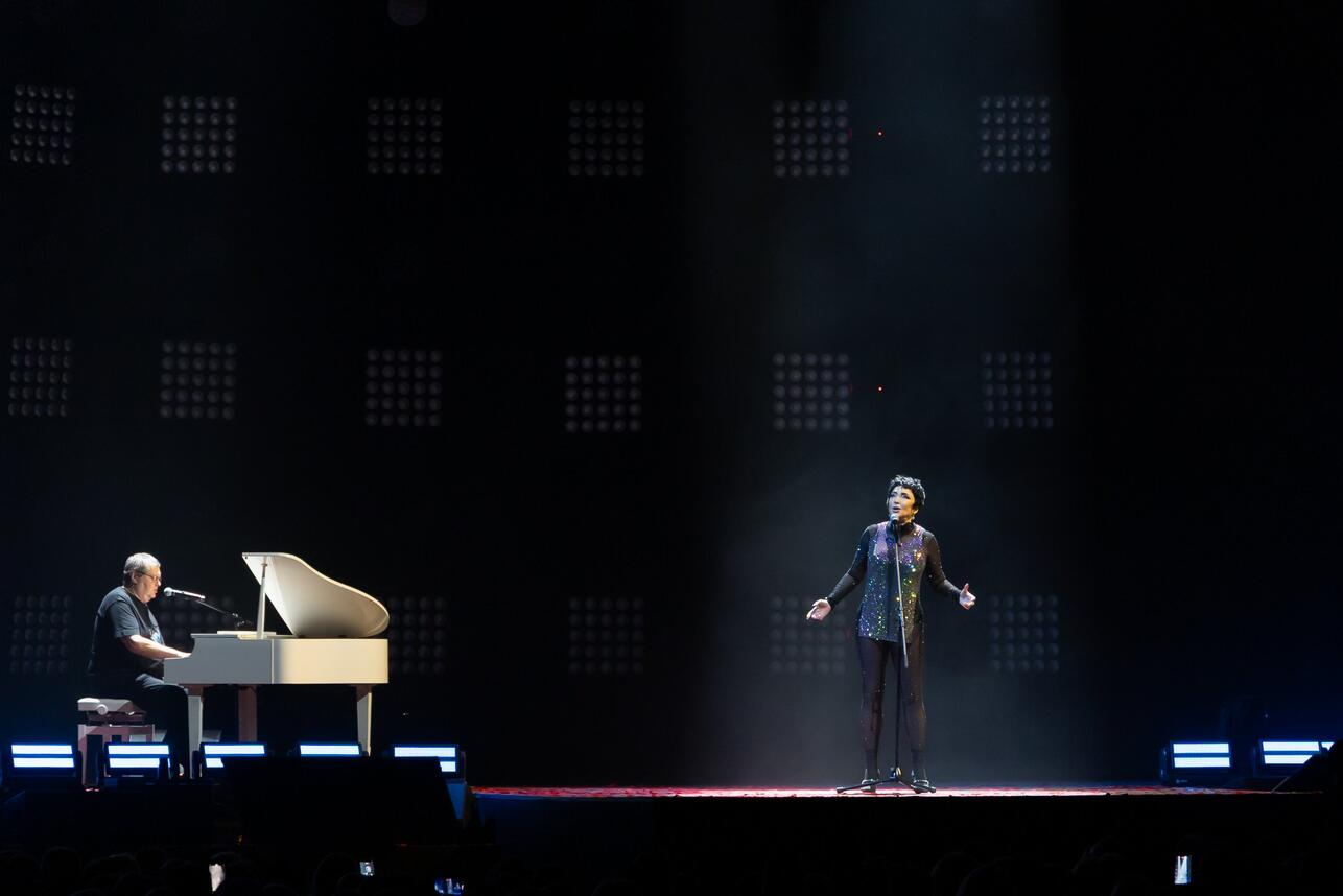 86 Р‘РёР»Р°РЅ Рё Р”СѓР±С†РѕРІР° РІС‹Р±СЂР°Р»Рё РїРѕР»РѕСЃРєСѓ, Р° РџРѕРґРѕР»СЊСЃРєР°СЏ СЃ Р–Р°СЃРјРёРЅ вЂ” РєСЂР°СЃРЅС‹Р№: Р·РІРµР·РґС‹ РЅР° В«Р—РѕР»РѕС‚РѕРј Р“СЂР°РјРјРѕС„РѕРЅРµВ» РІ РџРµС‚РµСЂР±СѓСЂРіРµ