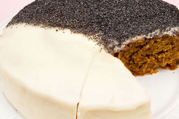 Рецепты от Юлии Высоцкой: свекольный пирог, чечевица с цукини и свинина с яблоками