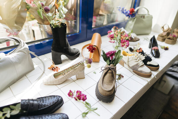 Компания Rendez-Vous представила новую коллекцию обуви и сумок