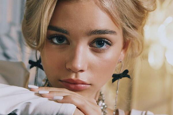 Михаил Сотников и Вероника Журавлева сыграют в исторической мелодраме «История его служанки»