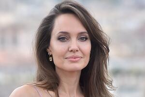 Анджелина Джоли рассказала правду о том, как повлиял на ее жизнь развод  
