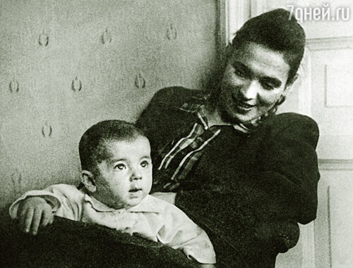 Екатерина Михайловна родила Мишу вопреки запретам врачей