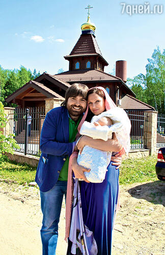 С сыном Семёном и мужем Александром Сёминым