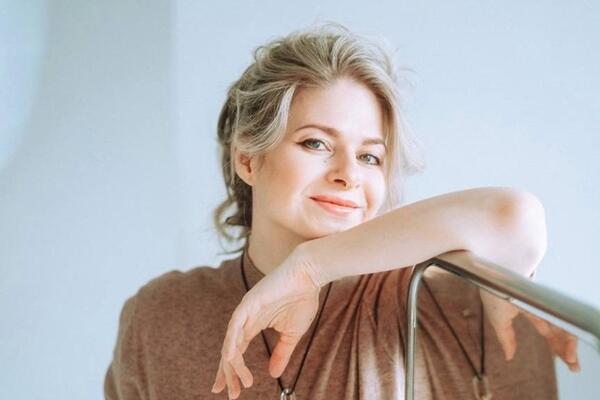 От дизайна до бестселлеров: интервью с Вероникой Мелан о писательстве, эмоциях и уникальности