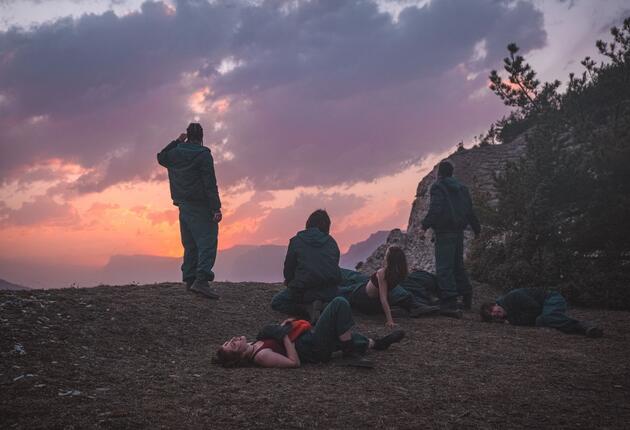 «Стая»: Агата Муцениеце и Павел Табаков пытаются выжить в горах