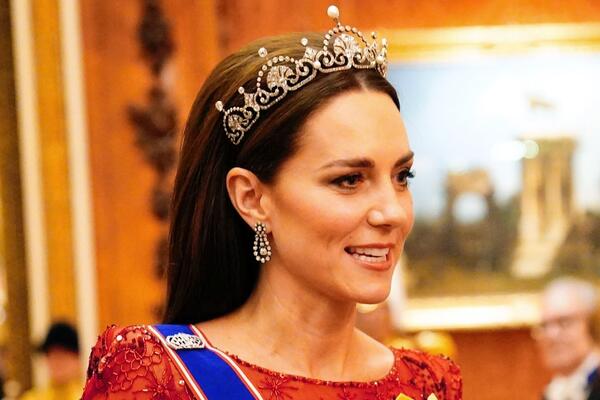 Угадайте, сколько стоит любимая тиара Кейт Миддлтон?  