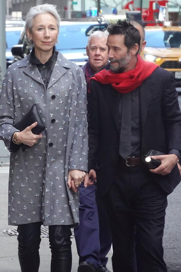 Р&rsquo;СЃР&micro; Р&micro;С&permil;Р&micro; РЅР&micro; Р&para;Р&micro;РЅР&deg;С&sbquo;С&lsaquo;? РџРѕРґСЂСѓРіР&deg; РљРёР&deg;РЅСѓ Р&nbsp;РёРІР&middot;Р&deg; РїРѕРєР&deg;Р&middot;Р&deg;Р&raquo;Р&deg; Р&middot;РѕР&raquo;РѕС&sbquo;РѕР&micro; РєРѕР&raquo;СЊС&dagger;Рѕ РЅР&deg; Р&plusmn;Р&micro;Р&middot;С&lsaquo;РјСЏРЅРЅРѕРј РїР&deg;Р&raquo;СЊС&dagger;Р&micro;