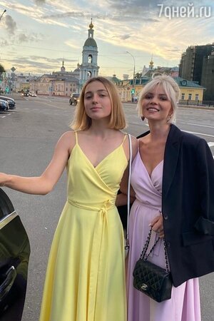 Ариандна Волочкова с Еленой Николаевой Ариандна Волочкова с Еленой Николаевой