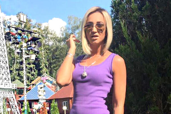 Образ дня: Ольга Бузова в Olga Buzova Design