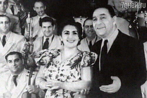 С дочерью Эдит они выступали дуэтом. 1950-е гг.