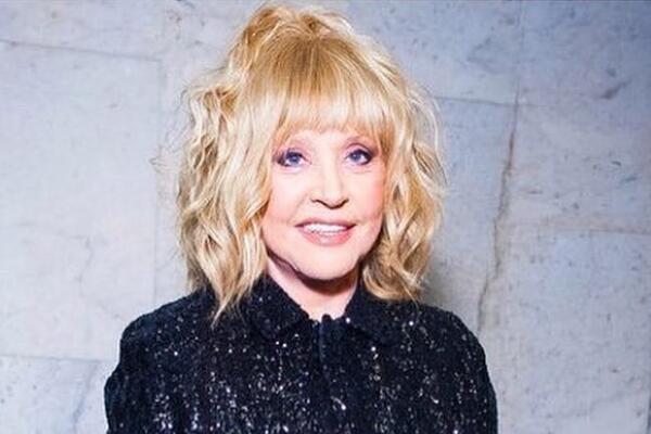 «Без макияжа и фотошопа»: Алла Пугачева опубликовала смелый снимок из бани